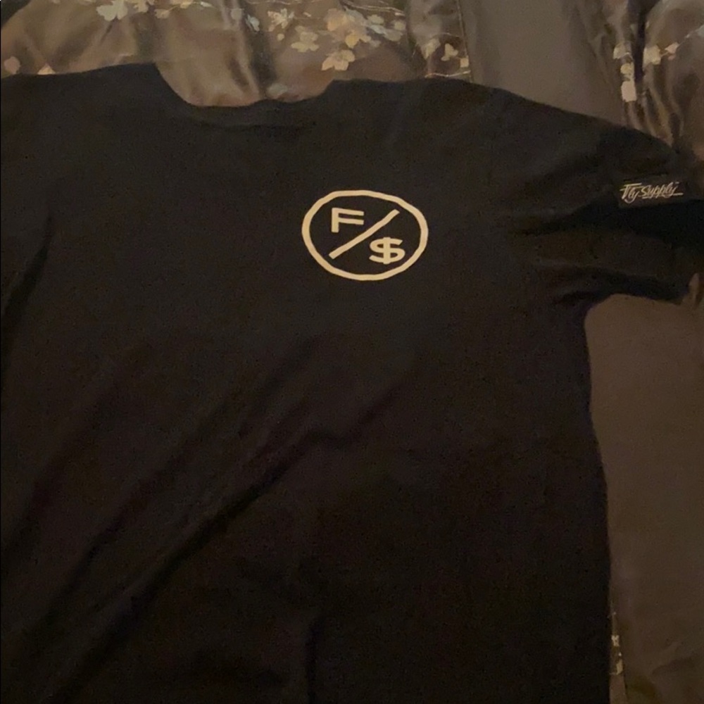 Flysupply tee